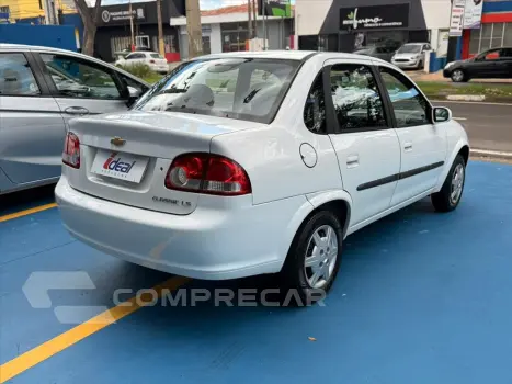 CLASSIC 1.0 MPFI LS 8V FLEX 4P MANUAL