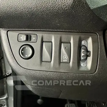 Kwid KWID Intense 1.0 Flex 12V 5p Mec.