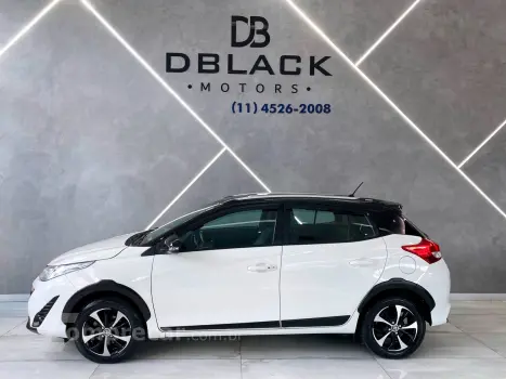 Toyota YARIS X-WAY 1.5 Flex 16V 5p Aut. 4 portas