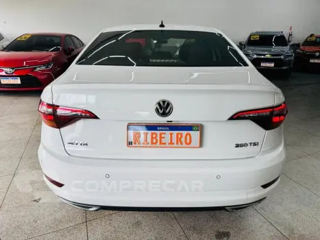JETTA R-LINE 250 TSI 1.4 FLEX 16V AUT.