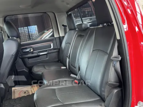 CLASSIC 5.7 V8 GASOLINA LARAMIE NIGHT EDITION CD 4X4 AUTOMÁT