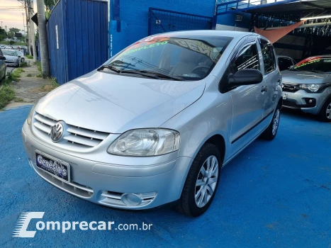 Volkswagen FOX 1.6 MI Plus 8V 4 portas