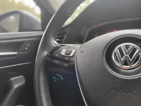 JETTA Comfort. 250 TSI 1.4 Flex 16v Aut.