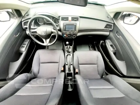 CITY Sedan DX 1.5 Flex 16V Mec.