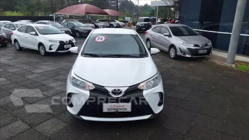 Toyota YARIS 1.5 16V FLEX SEDAN XL MULTIDRIVE 4 portas