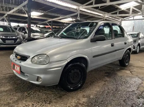 CLASSIC SEDAN 1.0 4P