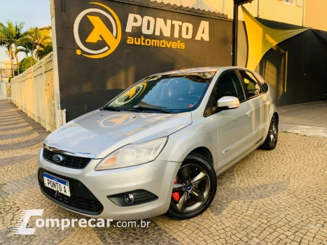 FORD Focus 2.0 16V/SE/SE Plus Flex 5p Aut. 4 portas