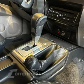 PAJERO DAKAR 3.2 HPE 4X4 7 Lugares 16V