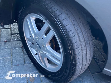 FOCUS 1.6 8V