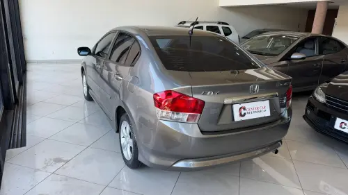CITY 1.5 LX 16V