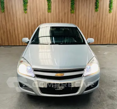 VECTRA 2.0 MPFI Expression 8V