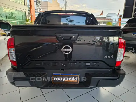 Frontier 2.3 ATTACK CABINE DUPLA 4X4 BI-TURBO DIESEL AUTOMÁT
