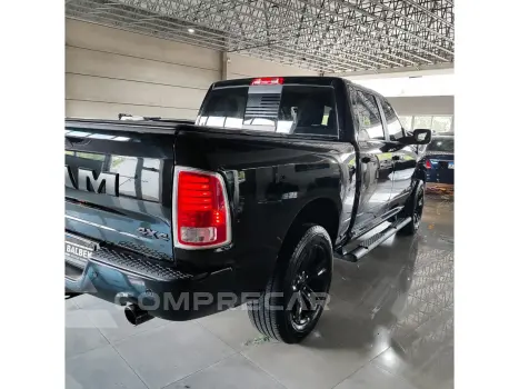 CLASSIC 5.7 V8 GASOLINA LARAMIE NIGHT EDITION CD 4X4 AUTOMÁT