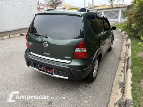 LIVINA 1.8 SL X-gear 16V
