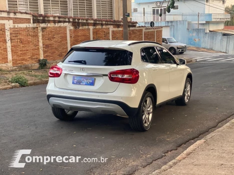GLA 200 Style 1.6 TB 16V/Flex Aut.