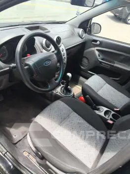 FIESTA 1.6 MPI Class Hatch 8V
