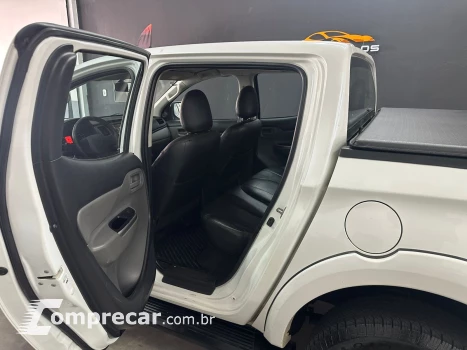 L200 TRITON 2.4 16V Turbo GLS CD 4X4