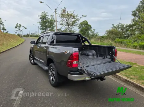 HILUX 2.8 SRX 4X4 CD 16V DIESEL 4P AUTOMÁTICO