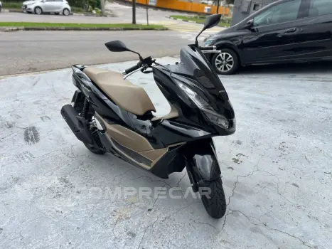 PCX 160 DLX