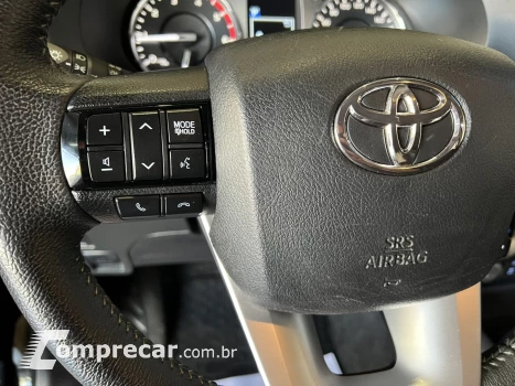 HILUX 2.8 D-4D TURBO DIESEL CD SRX 4X4 AUTOMÁTICO