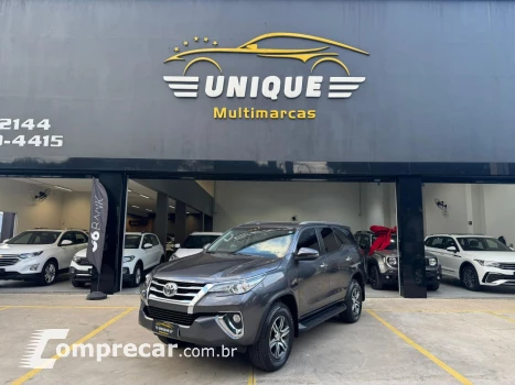 Hilux SW4 SRV 4x2 2.7 Flex 16V Aut.