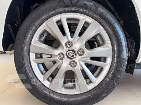 YARIS 1.5 16V XL
