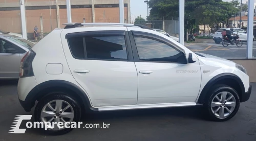 SANDERO