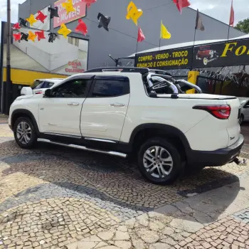 Toro Freedom 2.0 16V 4x4 TB Diesel Aut.