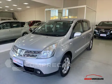 NISSAN LIVINA 1.8 SL 16V FLEX 4P AUTOMÁTICO 4 portas