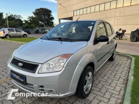 FORD FIESTA 1.0 Rocam 8V 4 portas