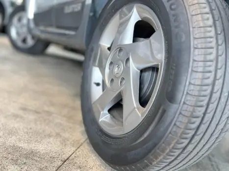 DUSTER - 1.6 4X2 16V 4P MANUAL