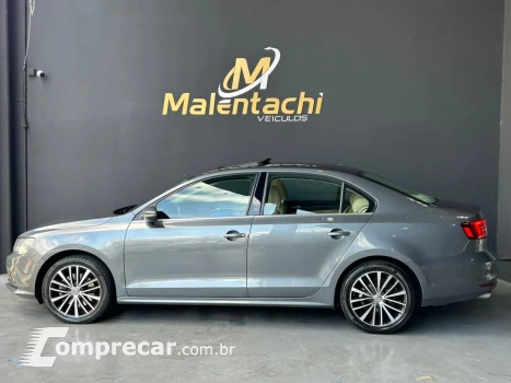 Volkswagen JETTA 2.0 TSI HIGHLINE 211CV GASOLINA 4P TIPTRONIC 4 portas