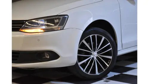 JETTA - 2.0 COMFORTLINE 4P MANUAL