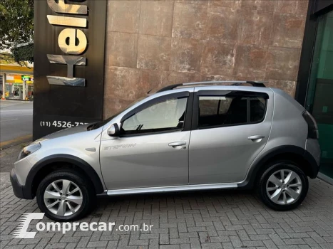 Renault SANDERO 1.6 Stepway 8V 4 portas