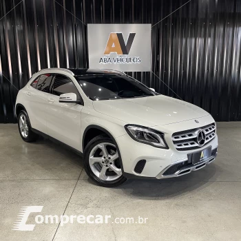Mercedes-Benz GLA 200 1.6 CGI Advance 16V Turbo 4 portas