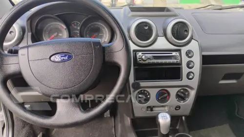 Fiesta sedã  1.6
