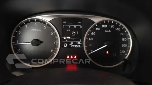 KICKS PLAY 1.6 16V FLEXSTART SENSE XTRONIC