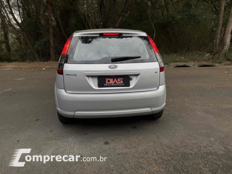 FIESTA 1.6 MPI Class Hatch 8V