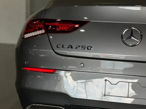 CLA 250 2.0 CGI GASOLINA 7G-DCT