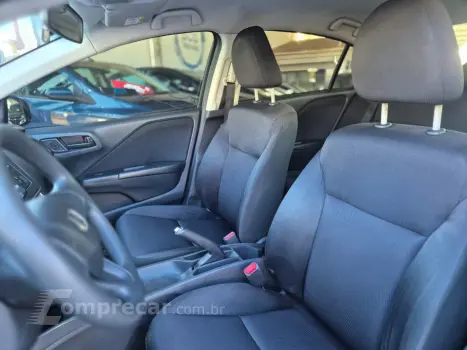 CITY Sedan DX 1.5 Flex 16V Aut.