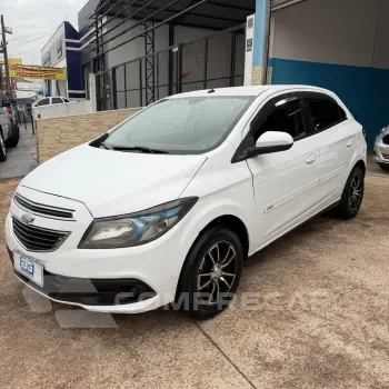 CHEVROLET ONIX HATCH LT 1.4 8V FlexPower 5p Mec. 5 portas