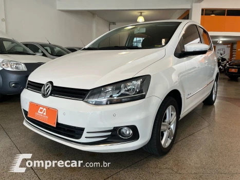Volkswagen FOX 1.6 MI Highline 8V 4 portas