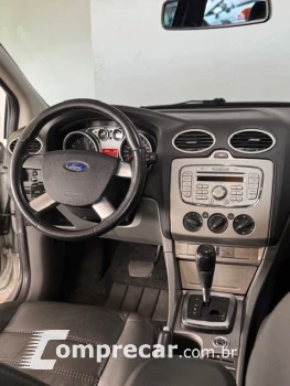 Focus Sedan 2.0 16V/2.0 16V Flex 4p Aut.