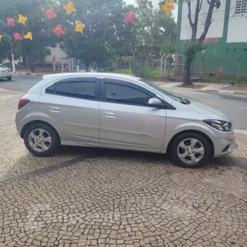 ONIX HATCH LT 1.4 8V FlexPower 5p Mec.