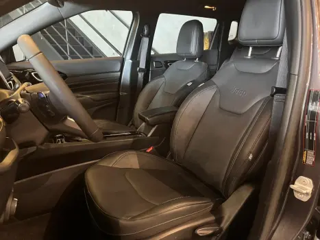 Compass 1.3 16V 4P FLEX LONGITUDE T270 TURBO AUTOMÁTICO