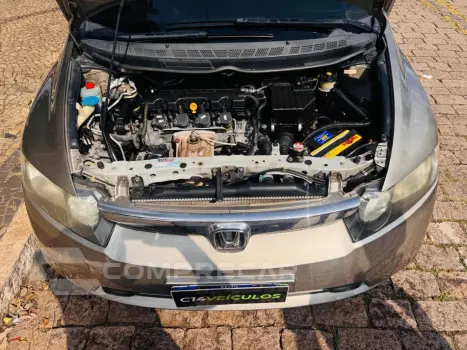 Civic Sedan LXS 1.8/1.8 Flex 16V Aut. 4p