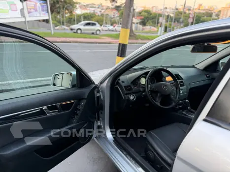 C 180 1.8 Cgi Classic 16V Turbo Gasolina 4P Automático