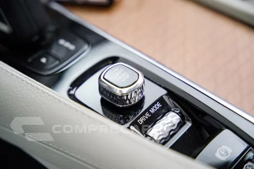 XC 90 T-8 MOMENTUM 2.0 (Híbrido)