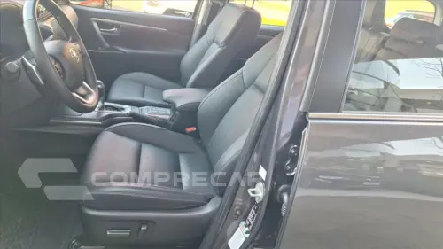 HILUX SW4 2.8 D-4D TURBO DIESEL SRX PLATINUM 7L 4