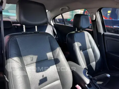FLUENCE 2.0 Dynamique 16V